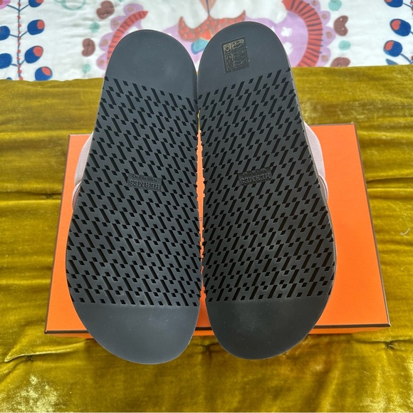 Hermes Extra Sandal in Rose Porcelaine - Picture 12 of 13